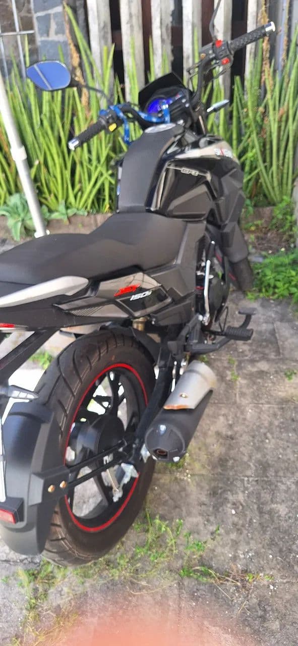 Jef 150 2025/2026 738Km muito nova