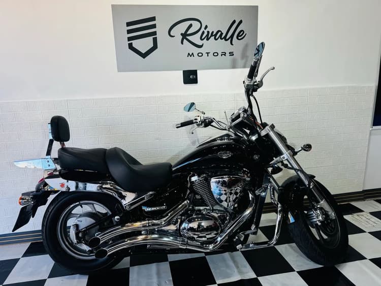 SUZUKI BOULEVARD M800 R 