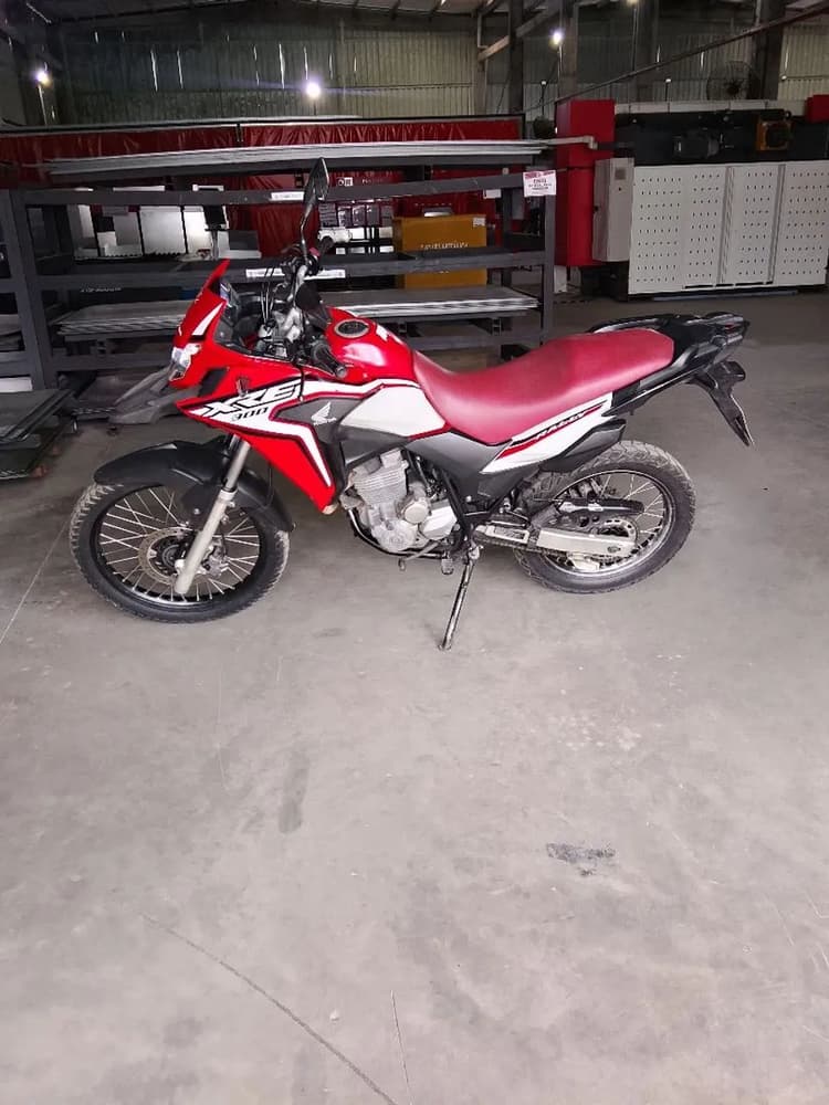 XRE 300 rally