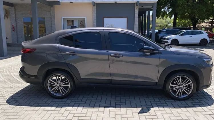 Fiat Fastback 1.0 200 Turbo Flex AUT 2024
