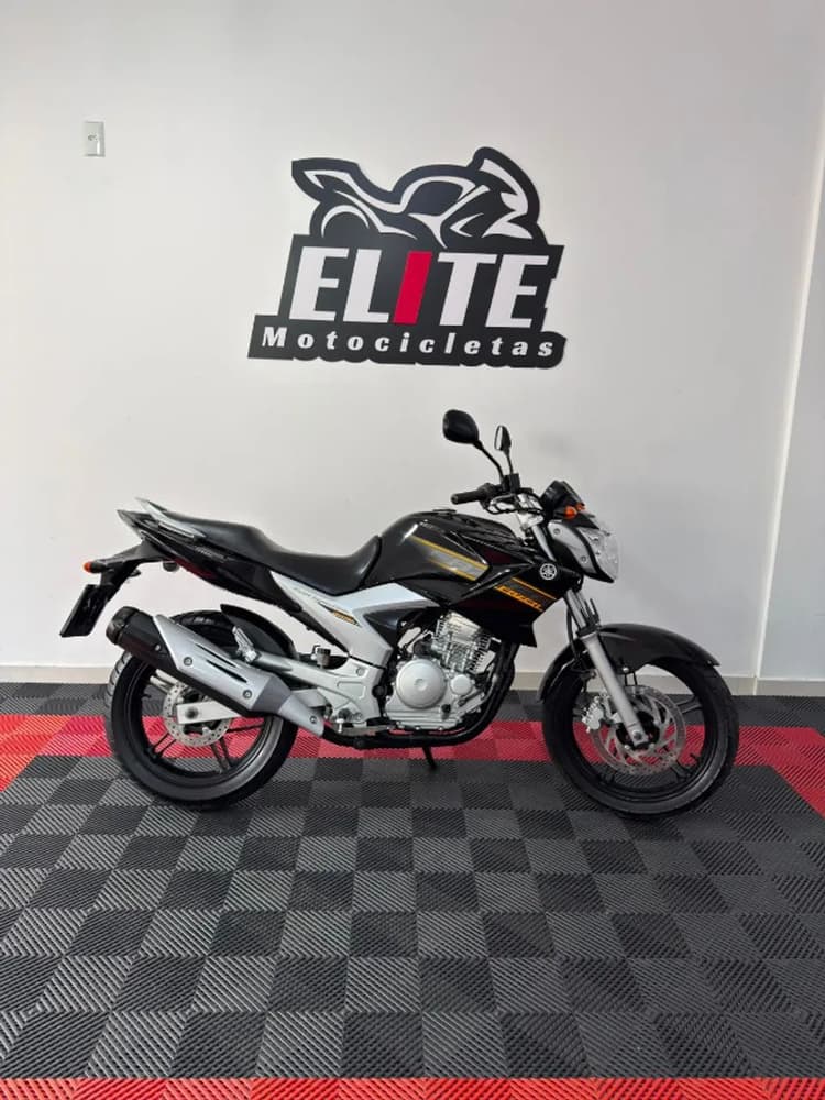 FAZER YS 250 2011 PRETA 