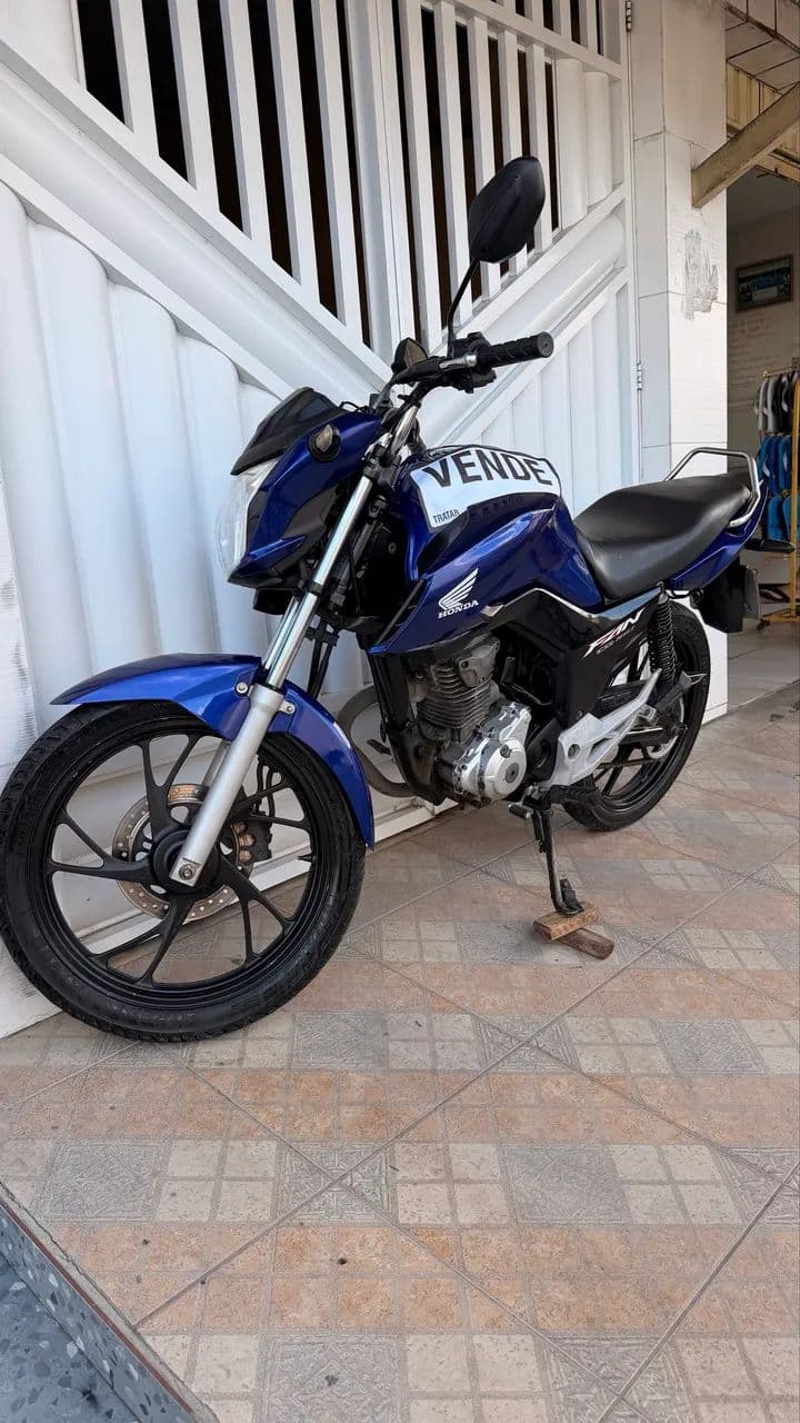 Vendo Cg fan super conservada 