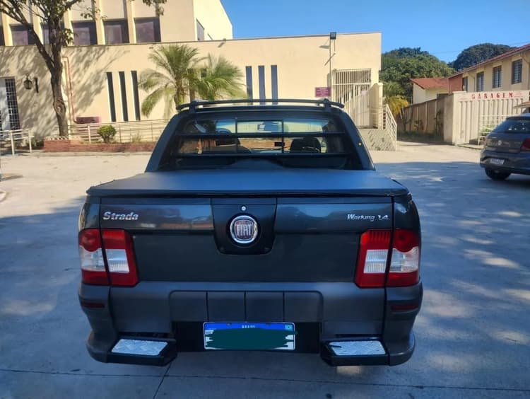 Fiat Strada Working 1.4 MPI Fire Flex 8V CD 2011