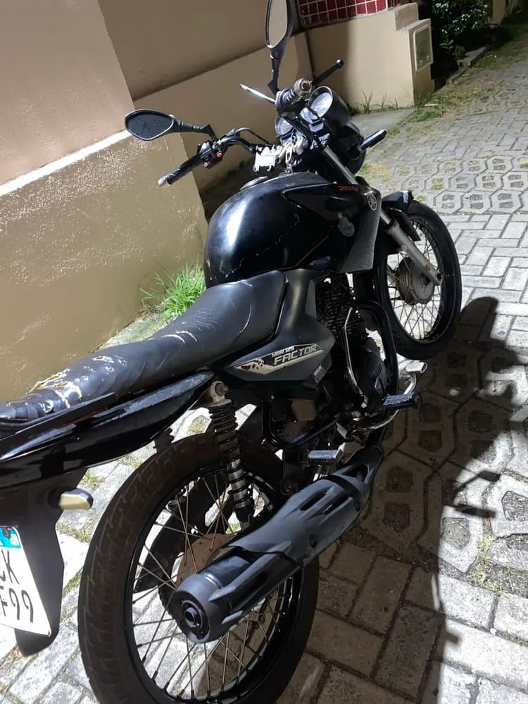 Factor YBR 125 2012