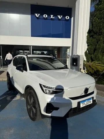 Volvo EX40 Plus P6 (elétrico) 2025