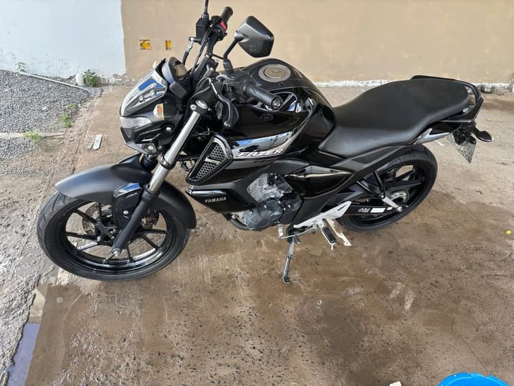 Fz15 ABS