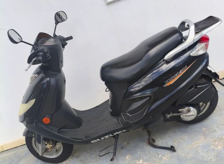 Vendo Burgman BAIXA KM Aceito Oferta