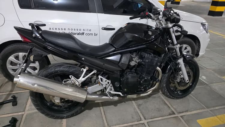 Bandit 650 2007 Carburada. 