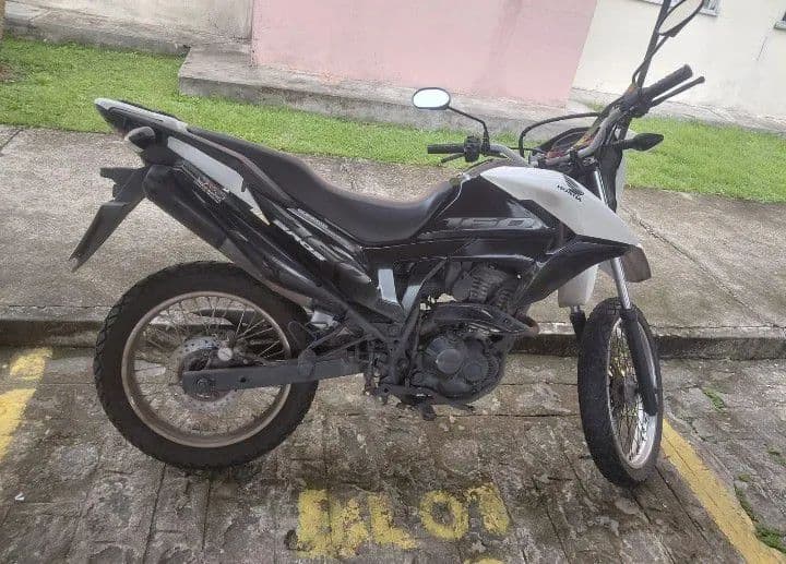 Bros 160 / Leia o anuncio 