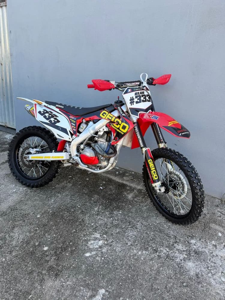CRF 250R  injetada 2011