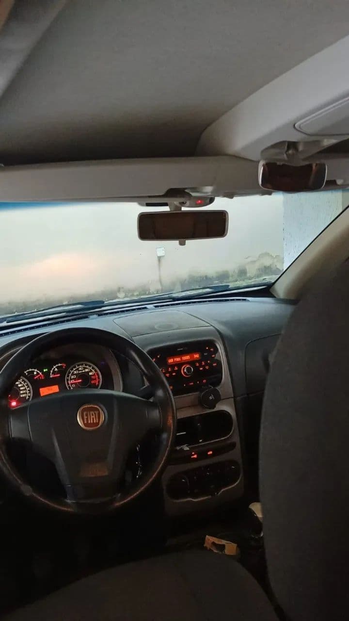 Fiat Idea Attractive 1.4 Fire Flex 8V 5P 2014