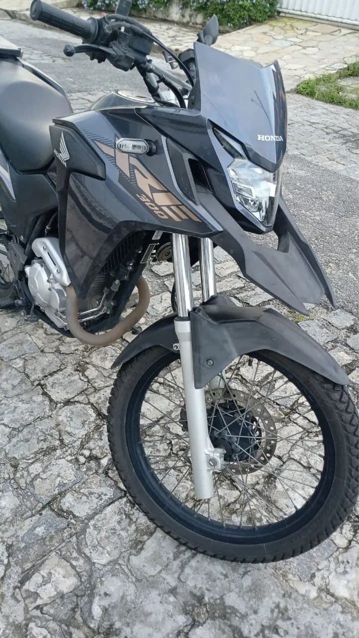 HONDA XRE 300 abs