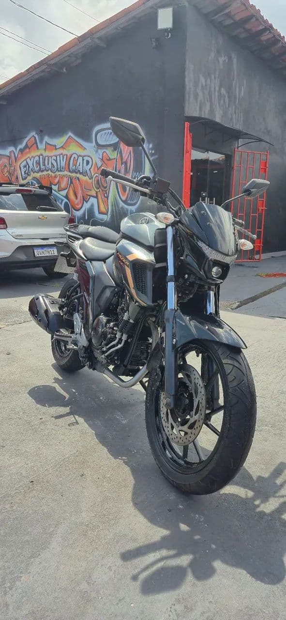 Fz25 único dono