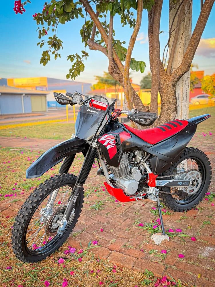 CRF 230 / 2013 / CHEIA DE ACESSÓRIOS 