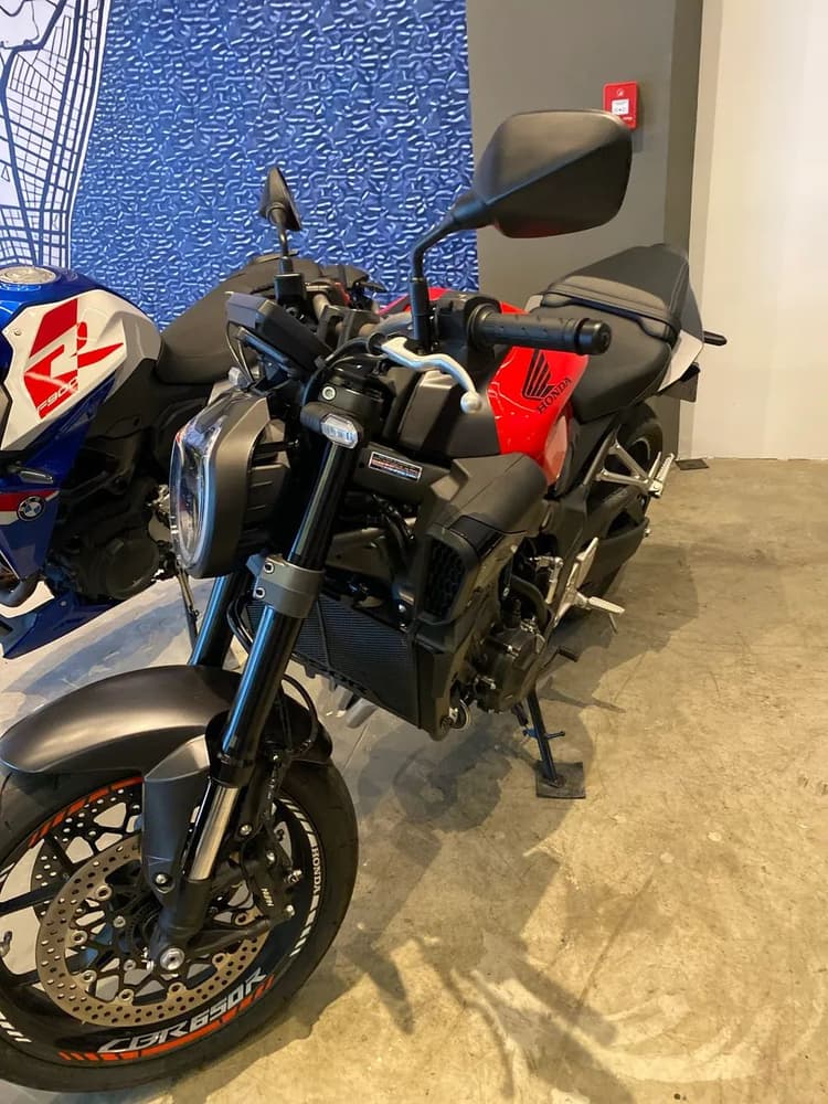 CB 650 R 2027
