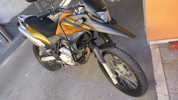Xre300 
