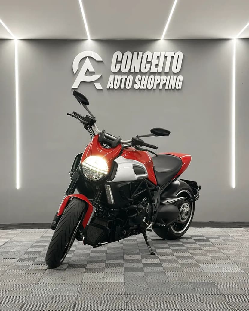 Ducati Diavel 2011