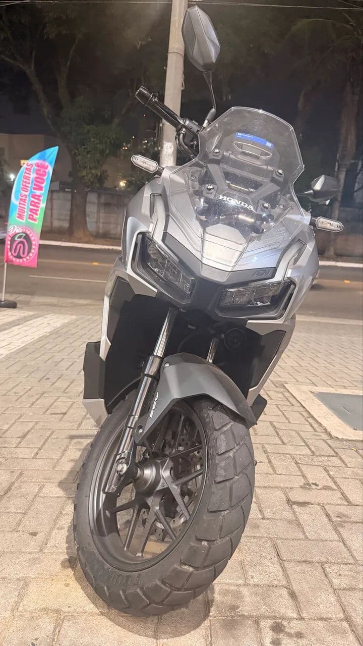 Moto ADV 160 Silver