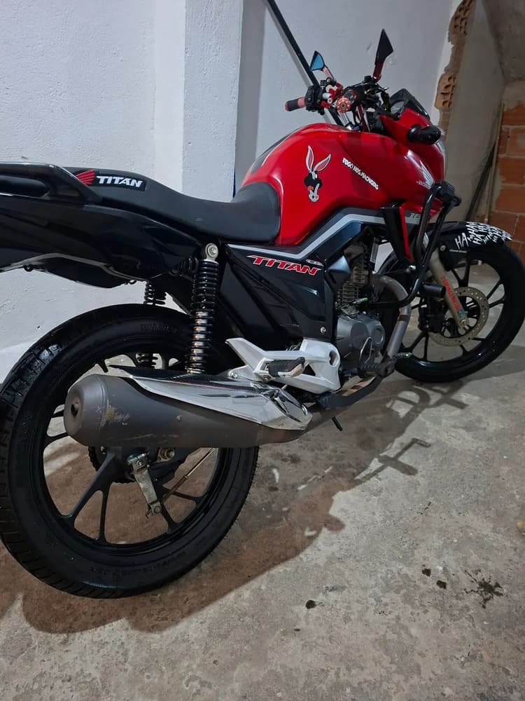 Titan 160 