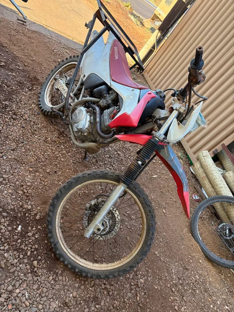 2 motos CRF 230