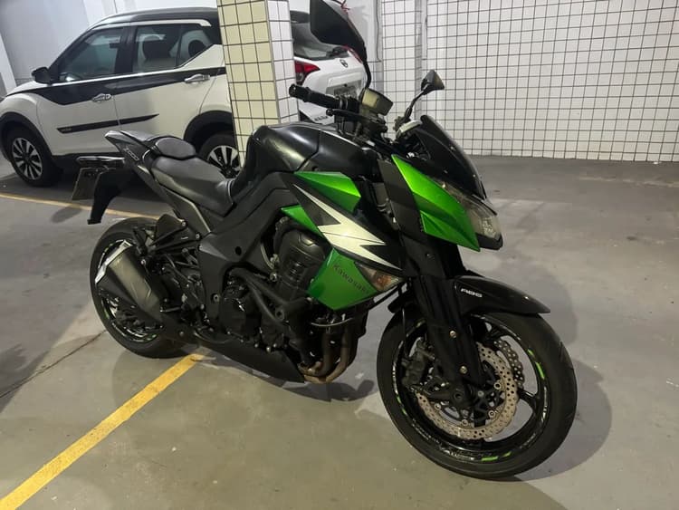 KAWAZAKI Z1000 