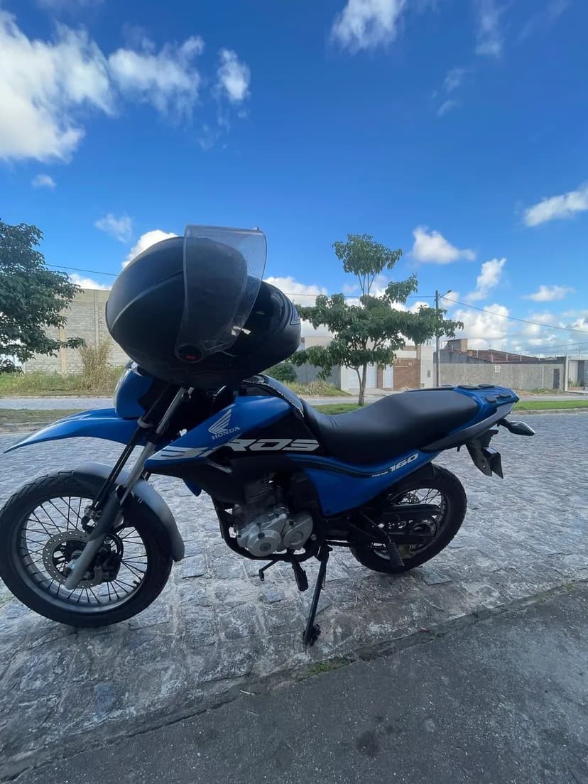 Bros 2019