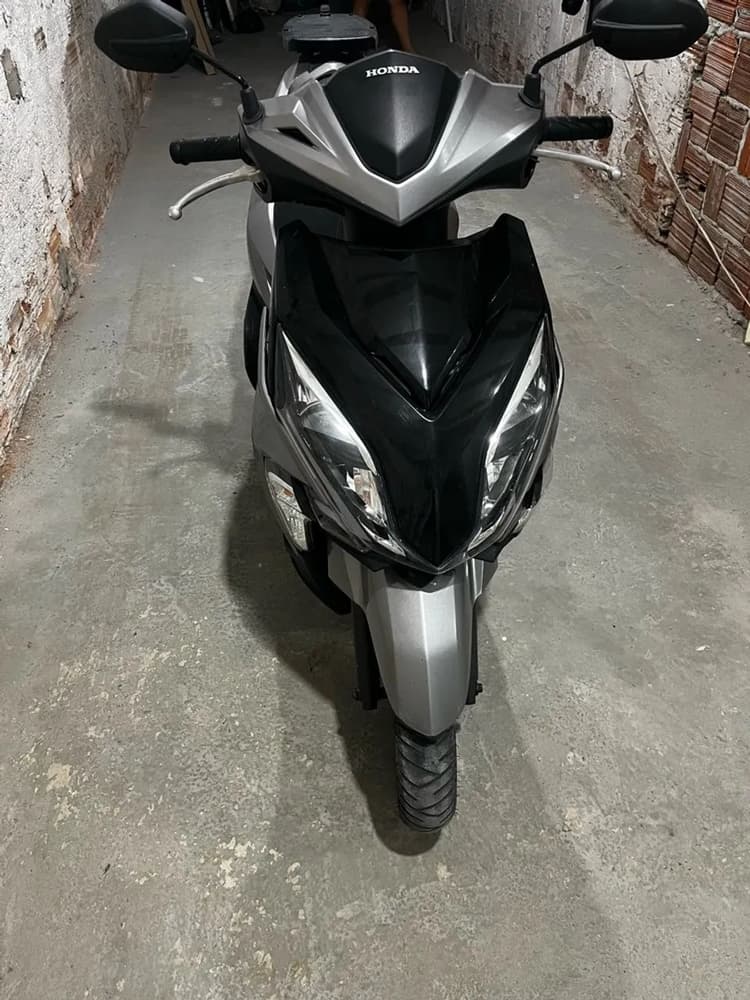 Vende-se elite 125 