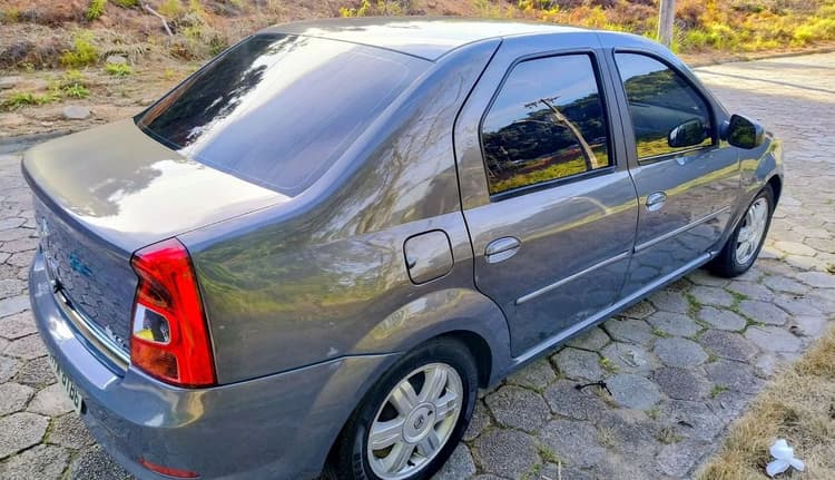 Renault Logan Expression Hi-flex 1.6 8V 4P 2012