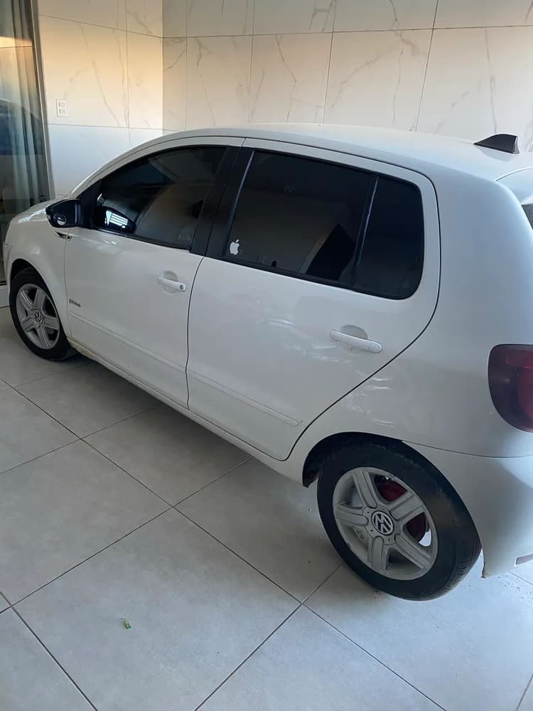 Volkswagen Fox 1.6 MI Total Flex 8V 5P 2014