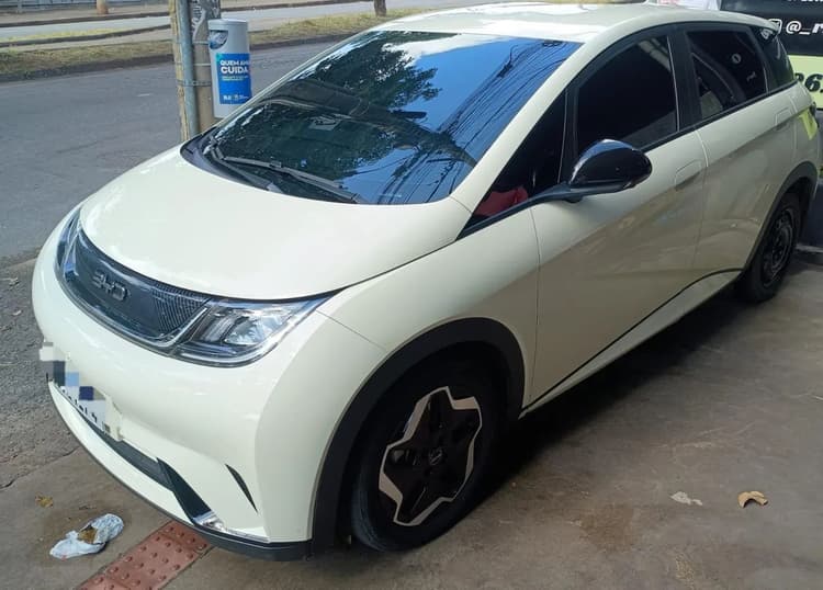 BYD Dolphin EV (Elétrico) 2025