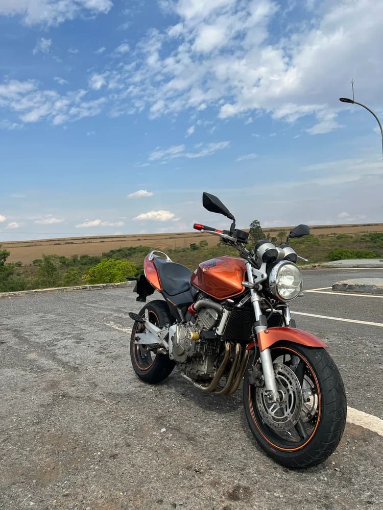 CB 600F Hornet