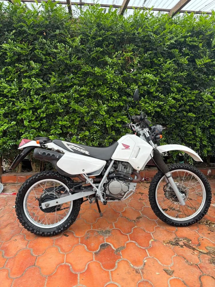 HONDA XR200