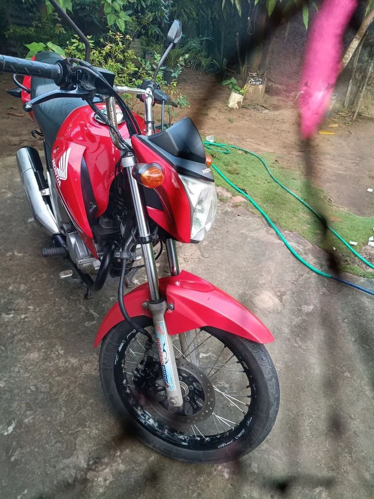 Titan 150 ano 2014 valor 12.000