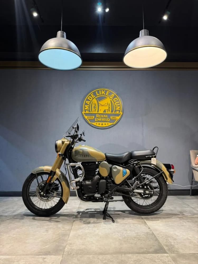 ROYAL ENFIELD CLASSIC 350 COMMANDO SAND
