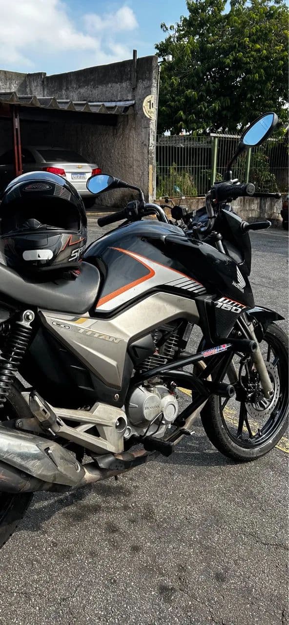 Honda titan 