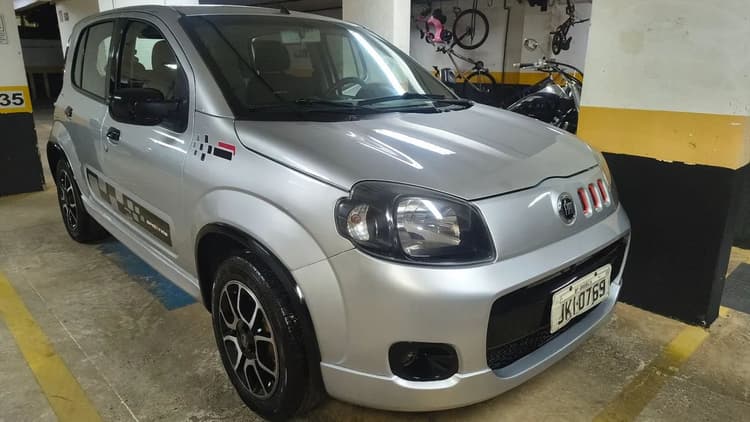 Fiat Uno Sporting 1.4 EVO Fire Flex 8V 4P 2013