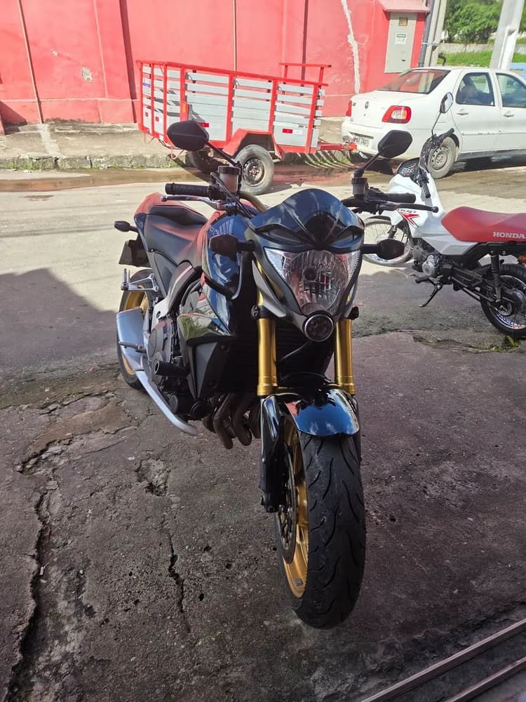 Cb 1000r troco strada