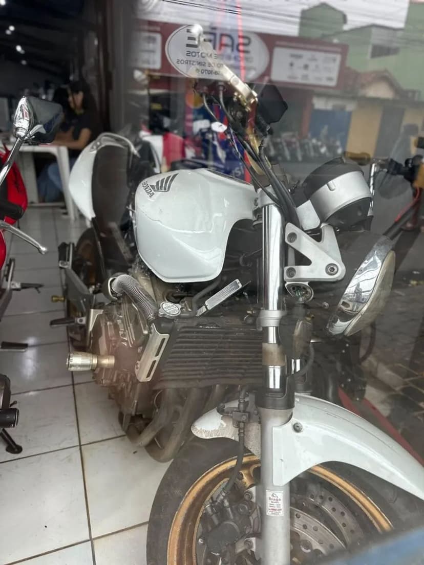 Cb 600f