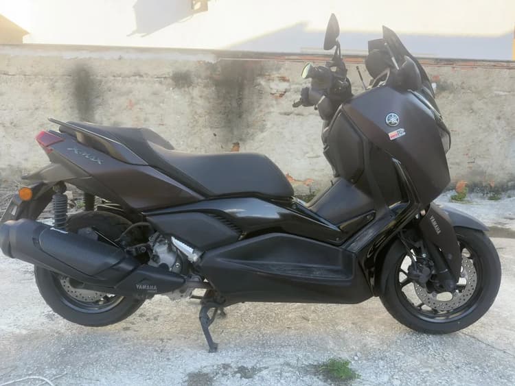 XMAX 300 Connected 25/26