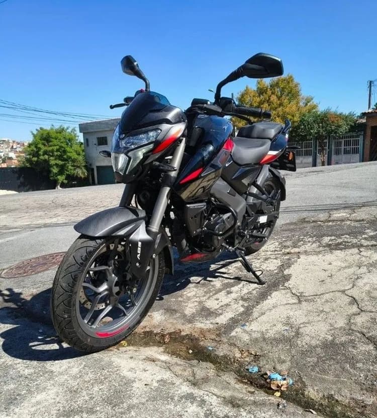 Dominar NS160