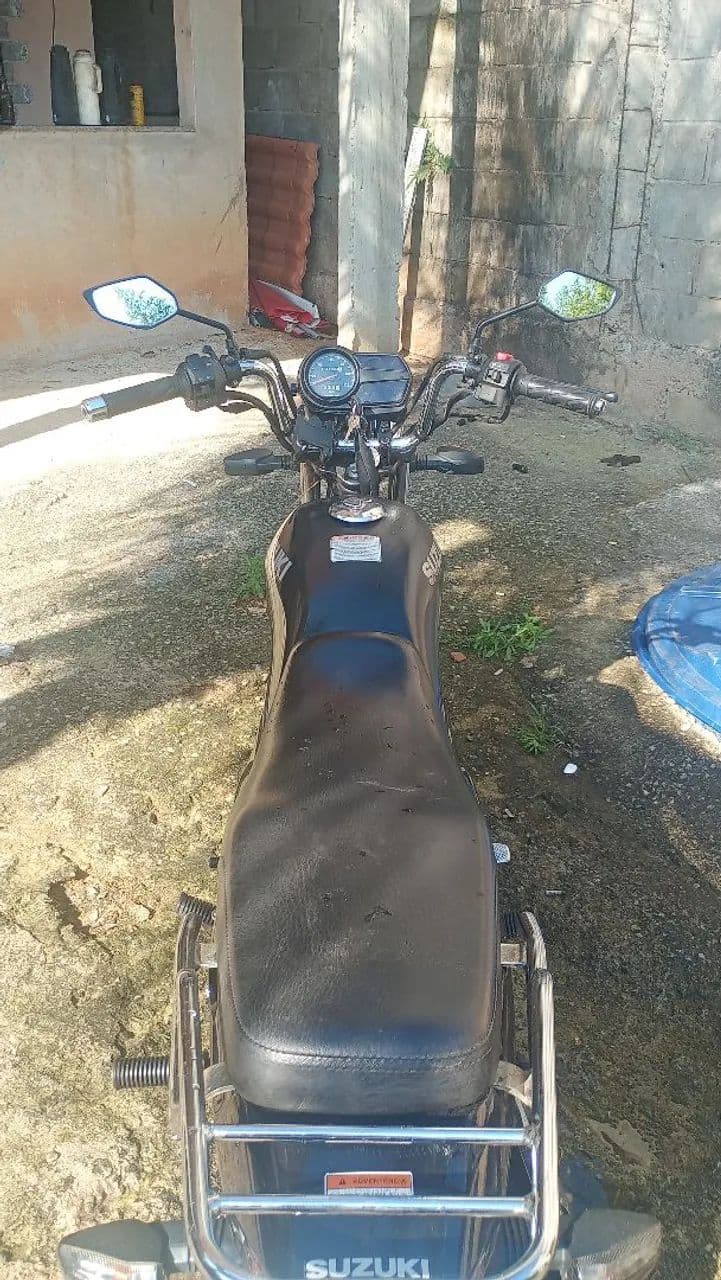 Suzuki gs120