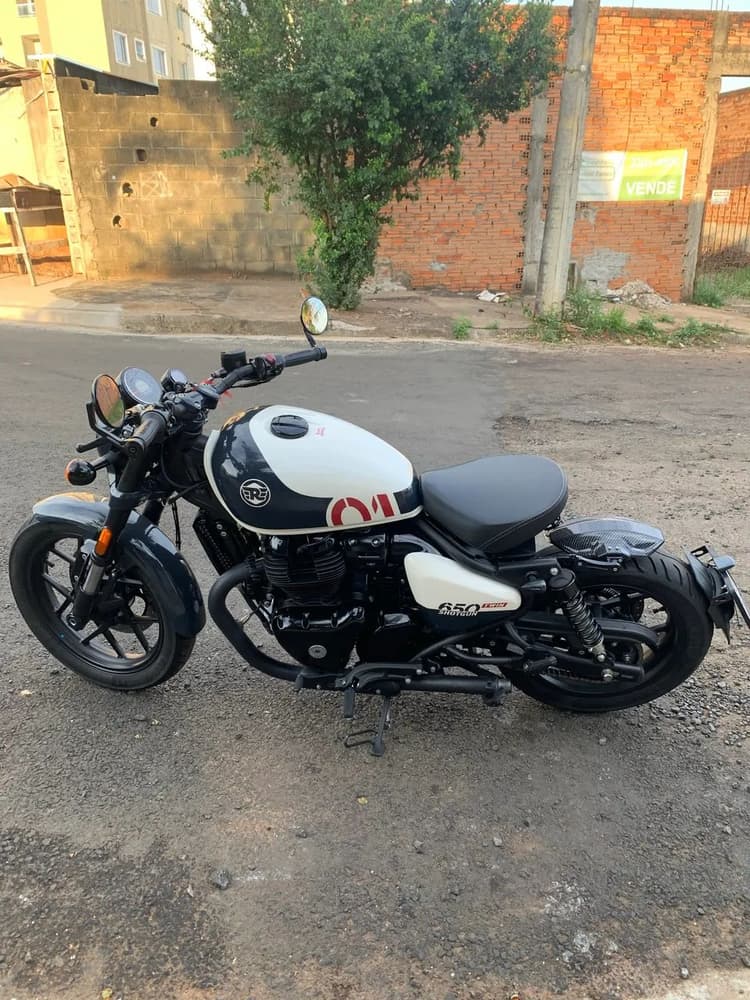 Shotgun 650 custom 