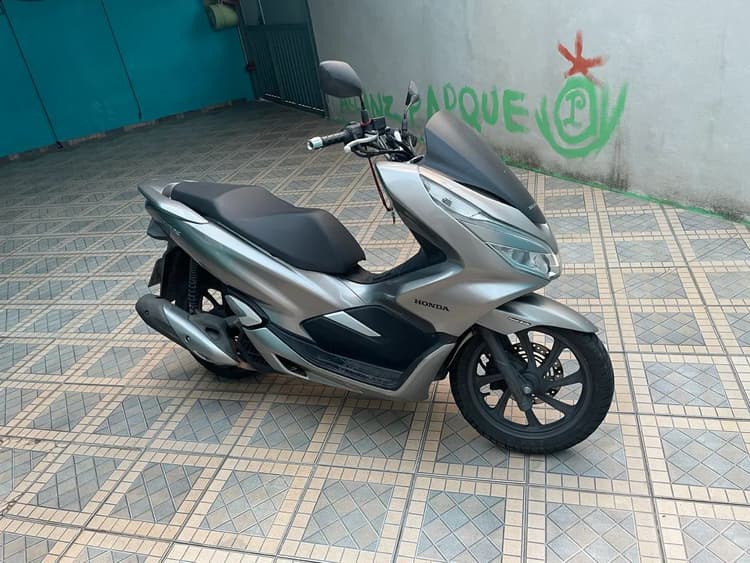 PCX IMPECÁVEL 