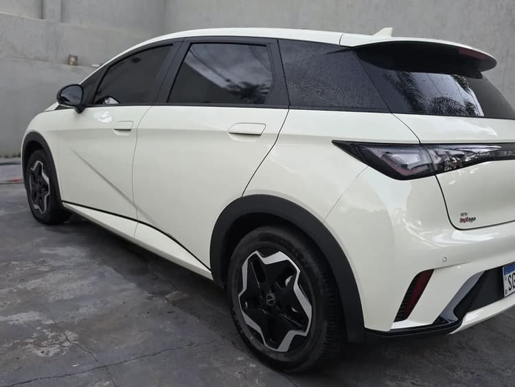 BYD Dolphin EV (Elétrico) 2024