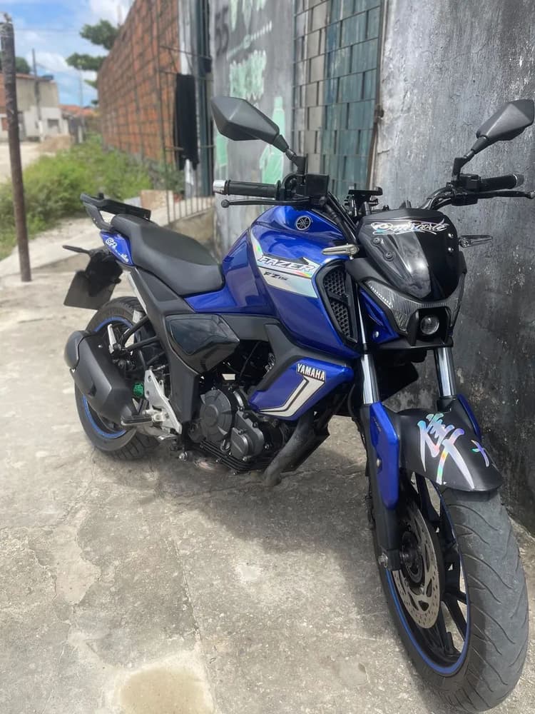 Fz 15 