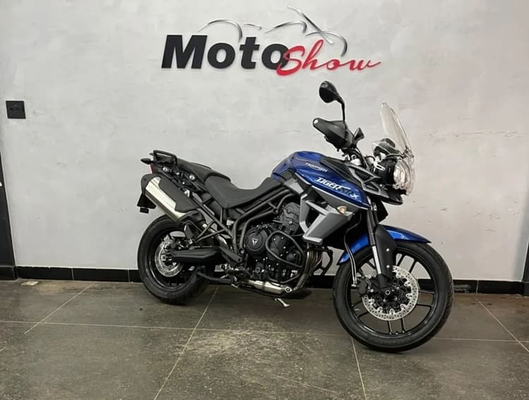 Triumph 800 XRX