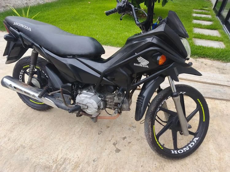 Vendo pop  110 conservado 