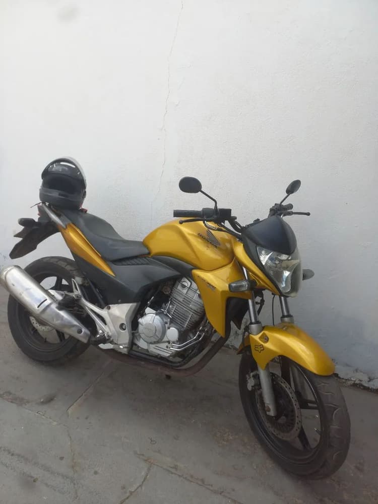 CB 300 R 2013 BEM NOVA 