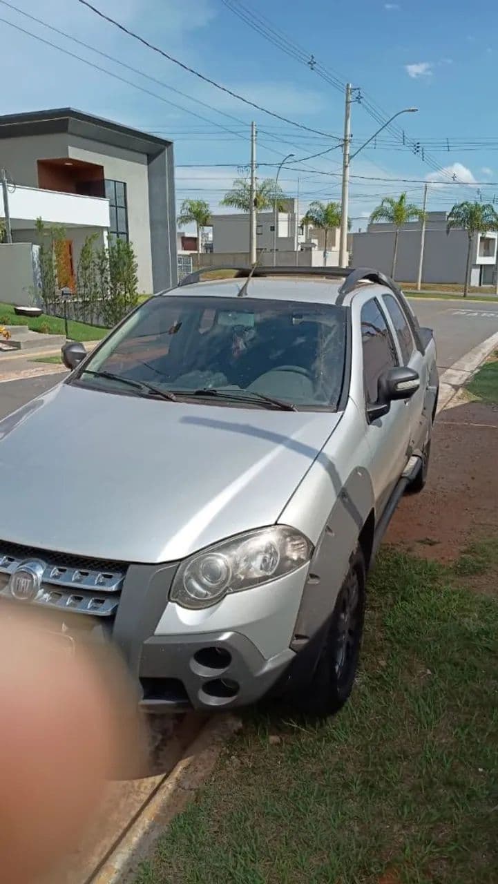 Fiat Strada Adv.1.8 16V Dualogic Flex CD 2012