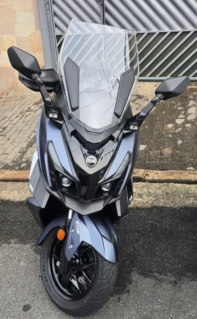 Dafra Cruisym 300